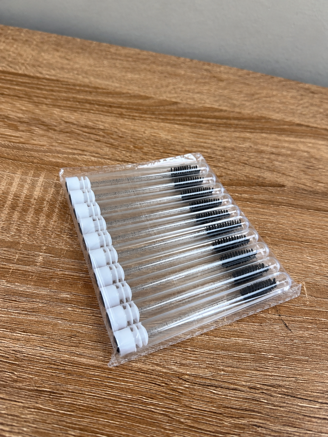 Lash Wands with Protective Case | 10 Pack
